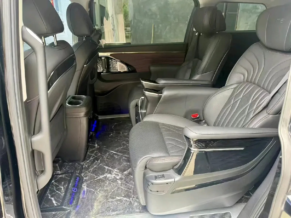 2024 GAC Trumpchi M8 2.0T 190HP L4 2DHT Hybrid,autocango,china used car exporter,china ev exporter,chinese used car exporter,chinese used ev exporter