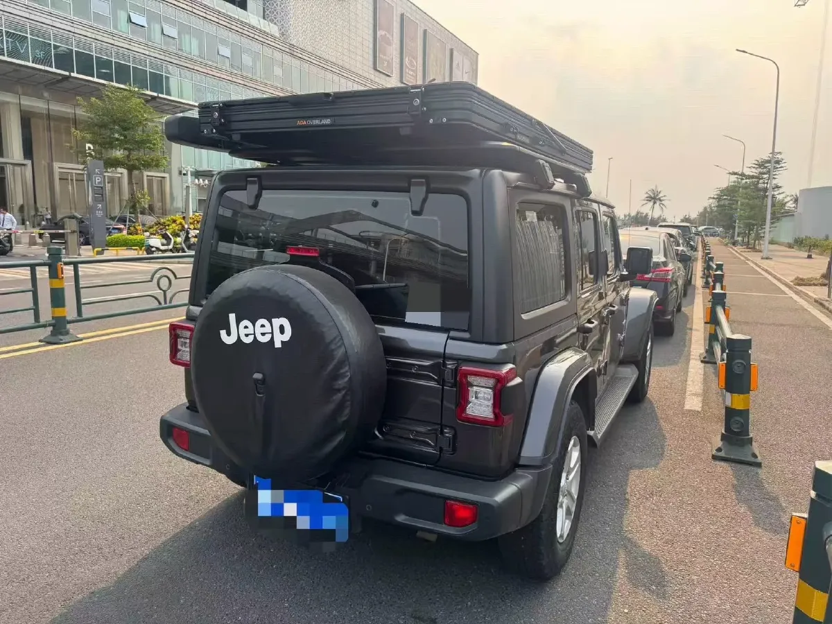 2021 Jeep Wrangler 2.0T 266HP L4 8AT,autocango,china used car exporter,china ev exporter,chinese used car exporter,chinese used ev exporter