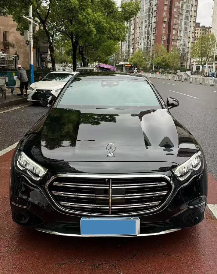 2025 Mercedes-Benz E Class 2.0T 258HP L4 9AT,autocango,china used car exporter,china ev exporter,chinese used car exporter,chinese used ev exporter