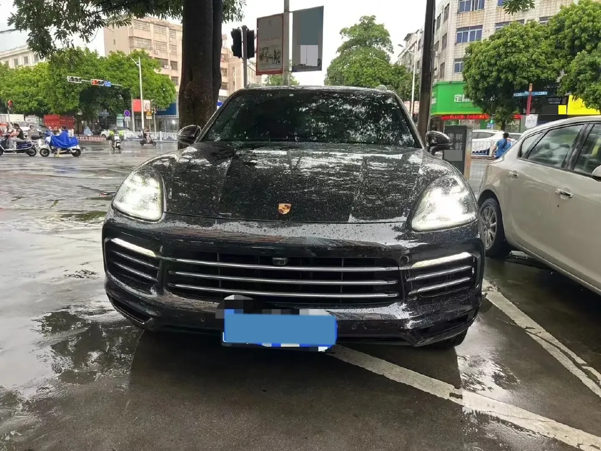 2019 Porsche Cayenne 2.0T 252HP L4 8AT PHEV 14.1KWH,autocango,china used car exporter,china ev exporter,chinese used car exporter,chinese used ev exporter