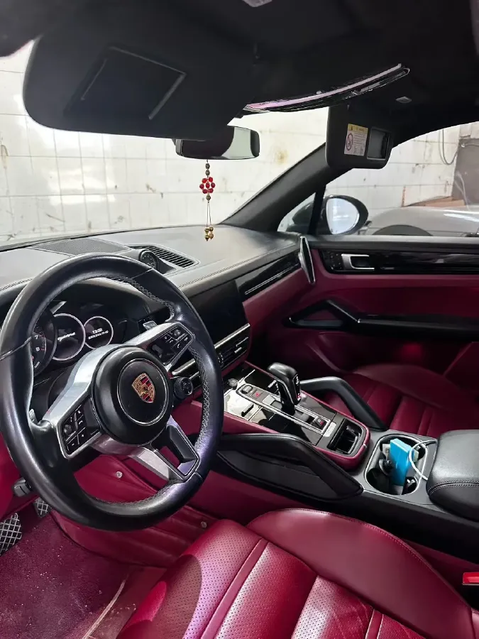 2019 Porsche Cayenne 2.0T 252HP L4 8AT PHEV 14.1KWH,autocango,china used car exporter,china ev exporter,chinese used car exporter,chinese used ev exporter