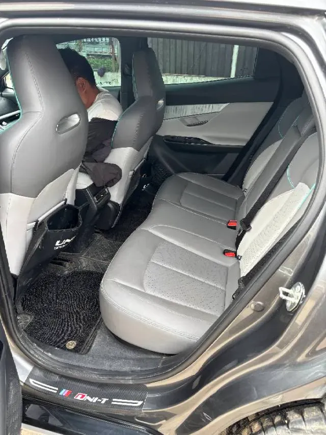 2023 ChangAn UNI-T 1.5T 188HP L4 7DCT,autocango,china used car exporter,china ev exporter,chinese used car exporter,chinese used ev exporter