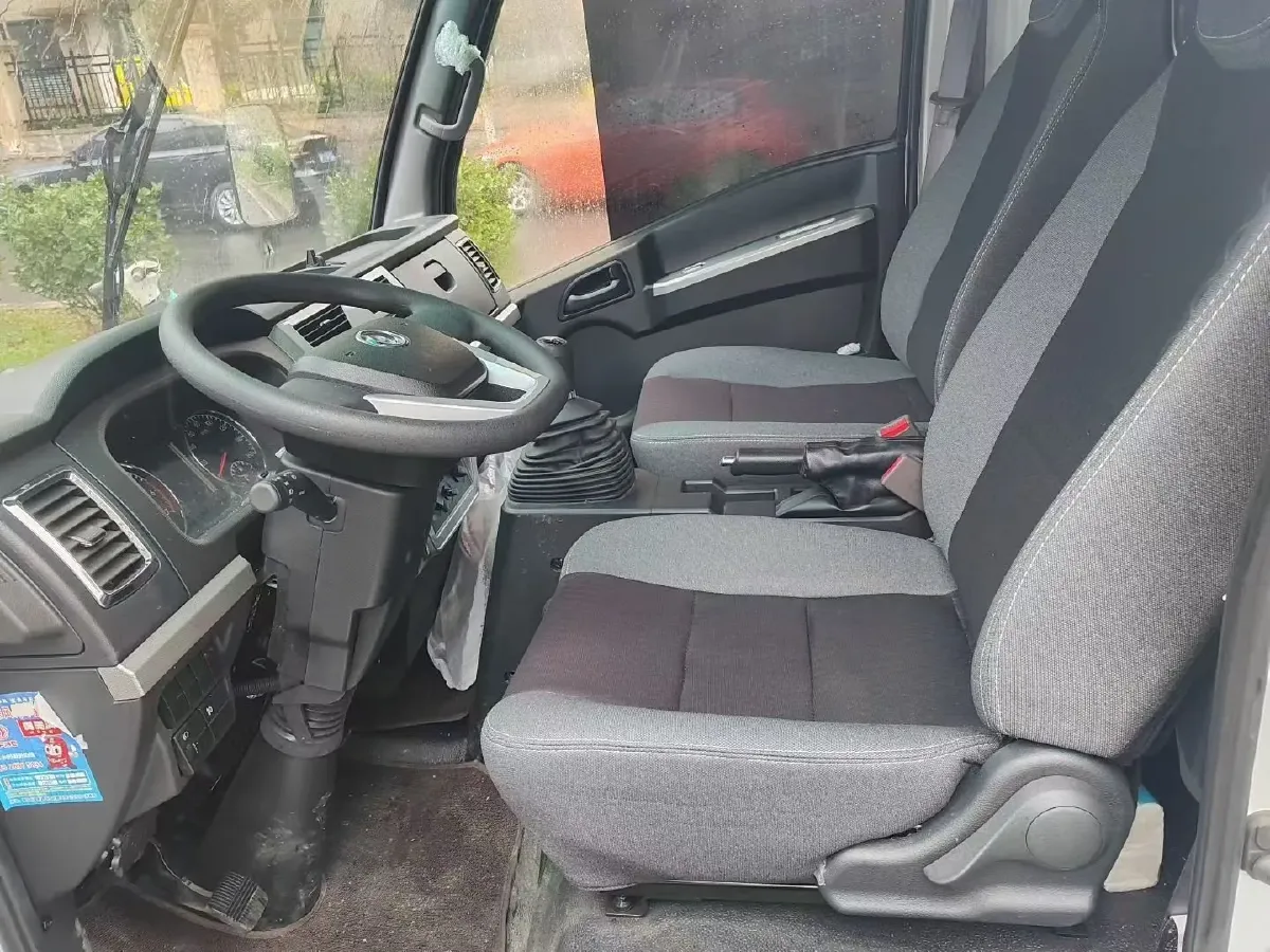 2022 BAIC RuiXiang RuiXiang X3 1.5L 113HP L4 5MT,autocango,china used car exporter,china ev exporter,chinese used car exporter,chinese used ev exporter