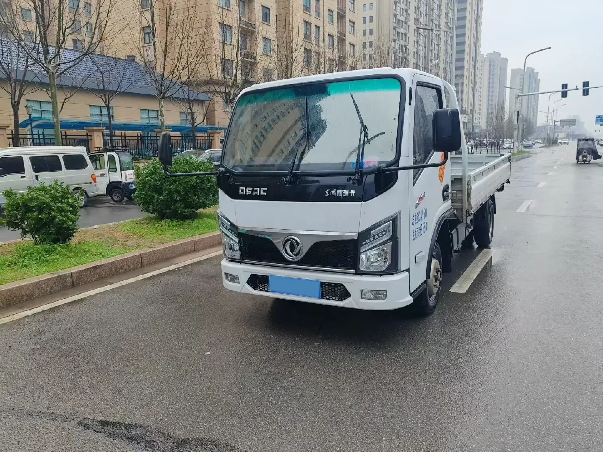2022 BAIC RuiXiang RuiXiang X3 1.5L 113HP L4 5MT,autocango,china used car exporter,china ev exporter,chinese used car exporter,chinese used ev exporter