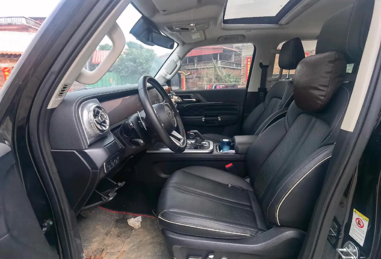 2023 Tank 300 2.0T 227HP L4 8AT,autocango,china used car exporter,china ev exporter,chinese used car exporter,chinese used ev exporter