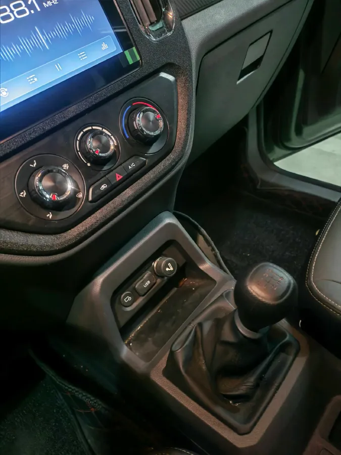 2021 WuLing ZhentTu 1.5L 99HP L4 5MT,autocango,china used car exporter,china ev exporter,chinese used car exporter,chinese used ev exporter