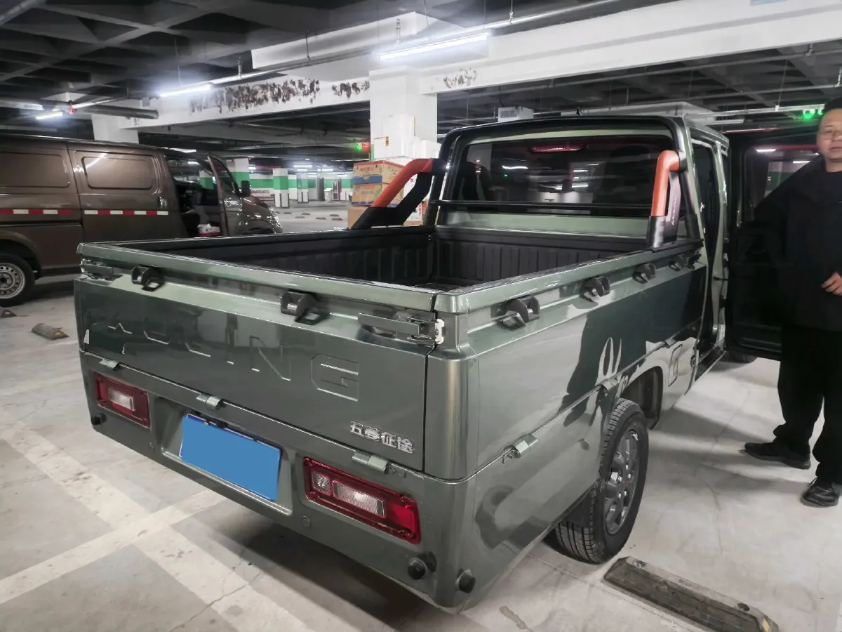 2021 WuLing ZhentTu 1.5L 99HP L4 5MT,autocango,china used car exporter,china ev exporter,chinese used car exporter,chinese used ev exporter