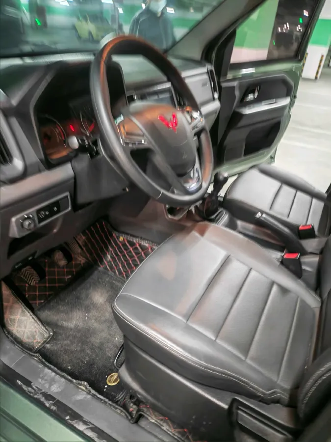 2021 WuLing ZhentTu 1.5L 99HP L4 5MT,autocango,china used car exporter,china ev exporter,chinese used car exporter,chinese used ev exporter