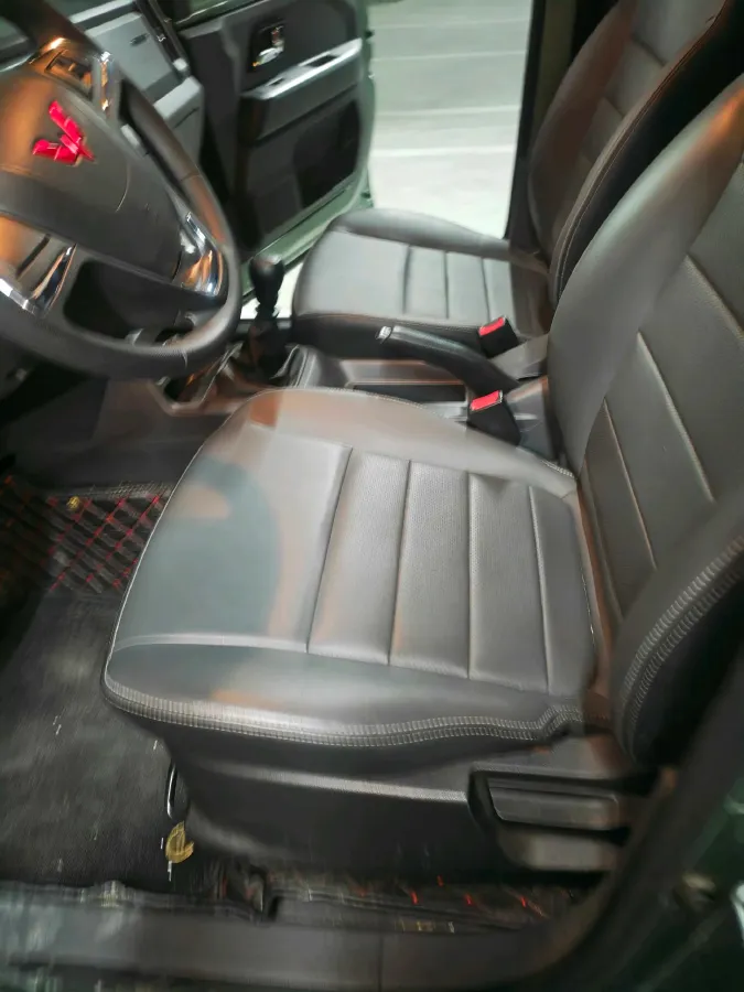 2021 WuLing ZhentTu 1.5L 99HP L4 5MT,autocango,china used car exporter,china ev exporter,chinese used car exporter,chinese used ev exporter