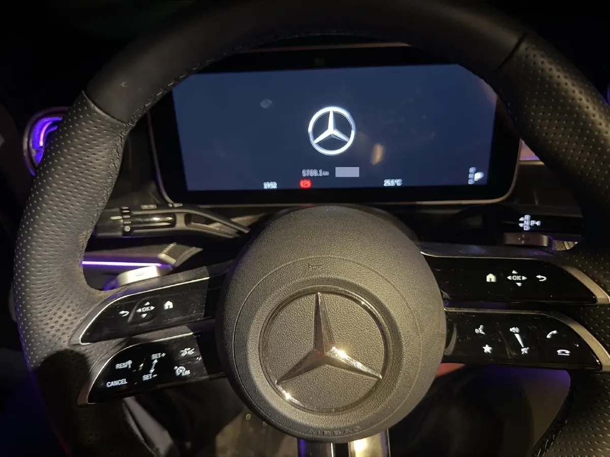 2024 Mercedes-Benz C Class 1.5T 204HP L4 9AT,autocango,china used car exporter,china ev exporter,chinese used car exporter,chinese used ev exporter