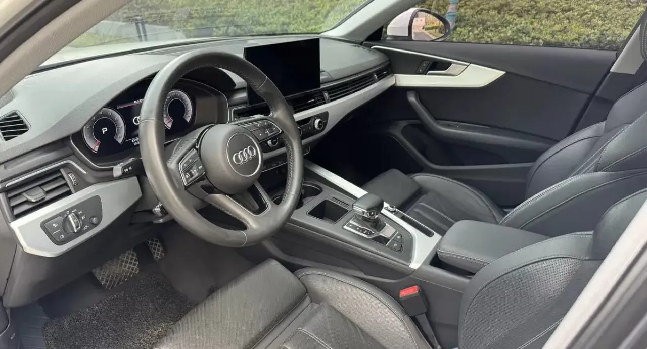 2020 Audi A4L 2.0T 190HP L4 7DCT,autocango,china used car exporter,china ev exporter,chinese used car exporter,chinese used ev exporter