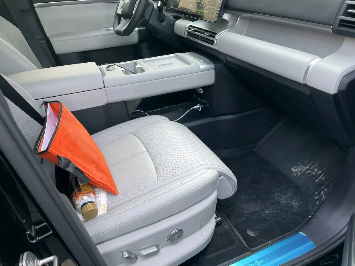 2025 FangChengBao Tai 7 1.5T 156HP L4 E-CVT PHEV,autocango,china used car exporter,china ev exporter,chinese used car exporter,chinese used ev exporter