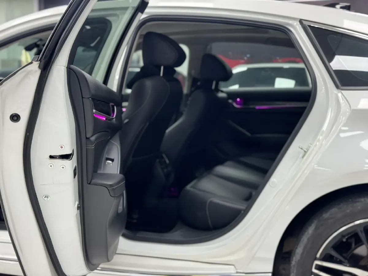 2022 Honda Accord 1.5T 194HP L4 CVT,autocango,china used car exporter,china ev exporter,chinese used car exporter,chinese used ev exporter