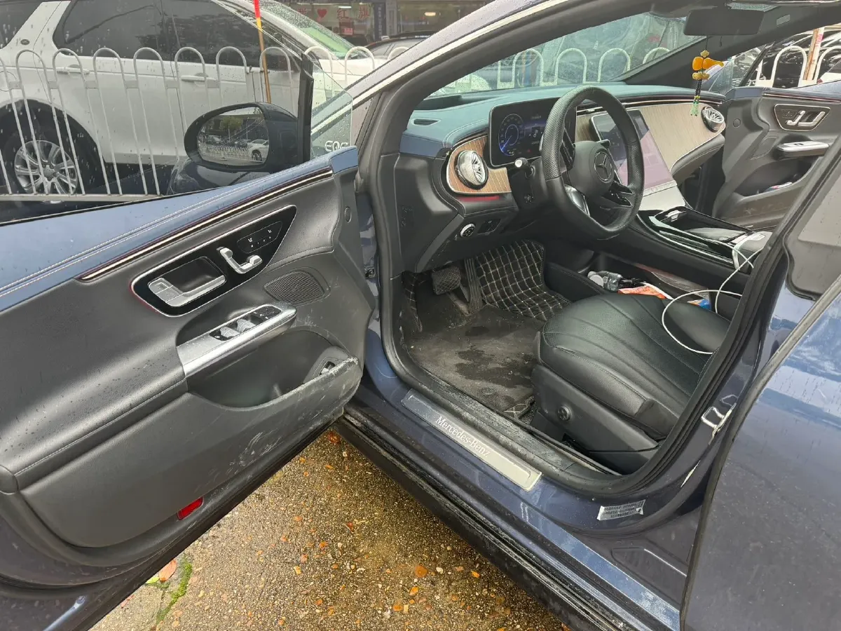 2022 Mercedes-Benz EQE Class BEV 96.1KWH,autocango,china used car exporter,china ev exporter,chinese used car exporter,chinese used ev exporter