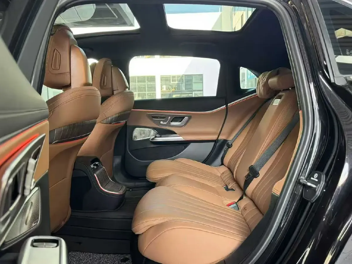 2024 Mercedes-Benz E Class 2.0T 258HP L4 9AT,autocango,china used car exporter,china ev exporter,chinese used car exporter,chinese used ev exporter