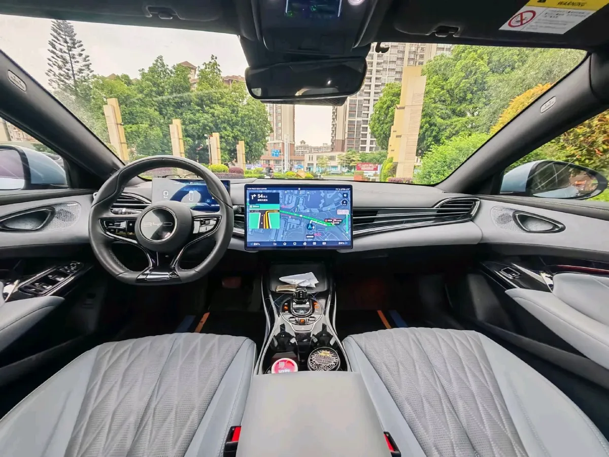 2022 AITO AITO M5 Range Extended 125HP REEV 40KWH,autocango,china used car exporter,china ev exporter,chinese used car exporter,chinese used ev exporter