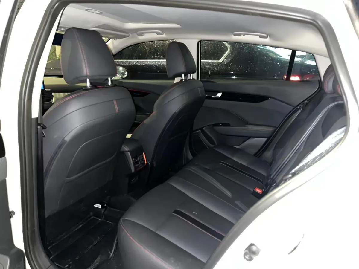 2021 DongFeng Aeolus YiXuan 1.5T 150HP L4 6DCT,autocango,china used car exporter,china ev exporter,chinese used car exporter,chinese used ev exporter