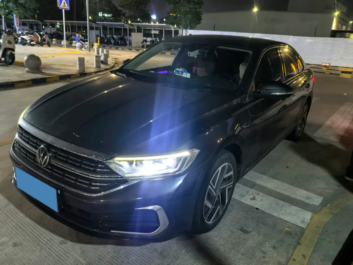 2023 Volkswagen Sagitar 1.5T 160HP L4 7DCT,autocango,china used car exporter,china ev exporter,chinese used car exporter,chinese used ev exporter