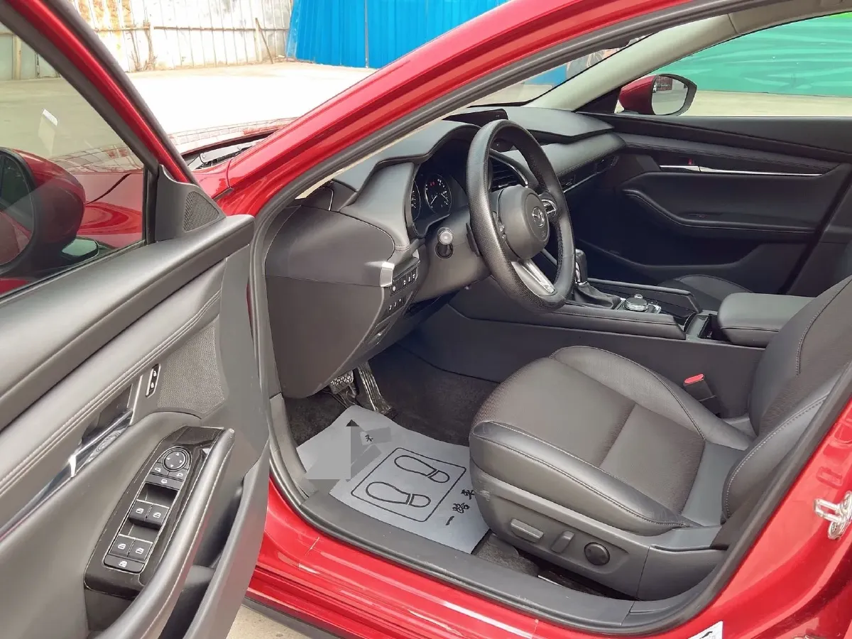 2021 Mazda 3 Axela 2.0L 158HP L4 6AT,autocango,china used car exporter,china ev exporter,chinese used car exporter,chinese used ev exporter