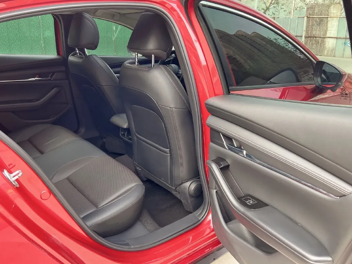 2021 Mazda 3 Axela 2.0L 158HP L4 6AT,autocango,china used car exporter,china ev exporter,chinese used car exporter,chinese used ev exporter