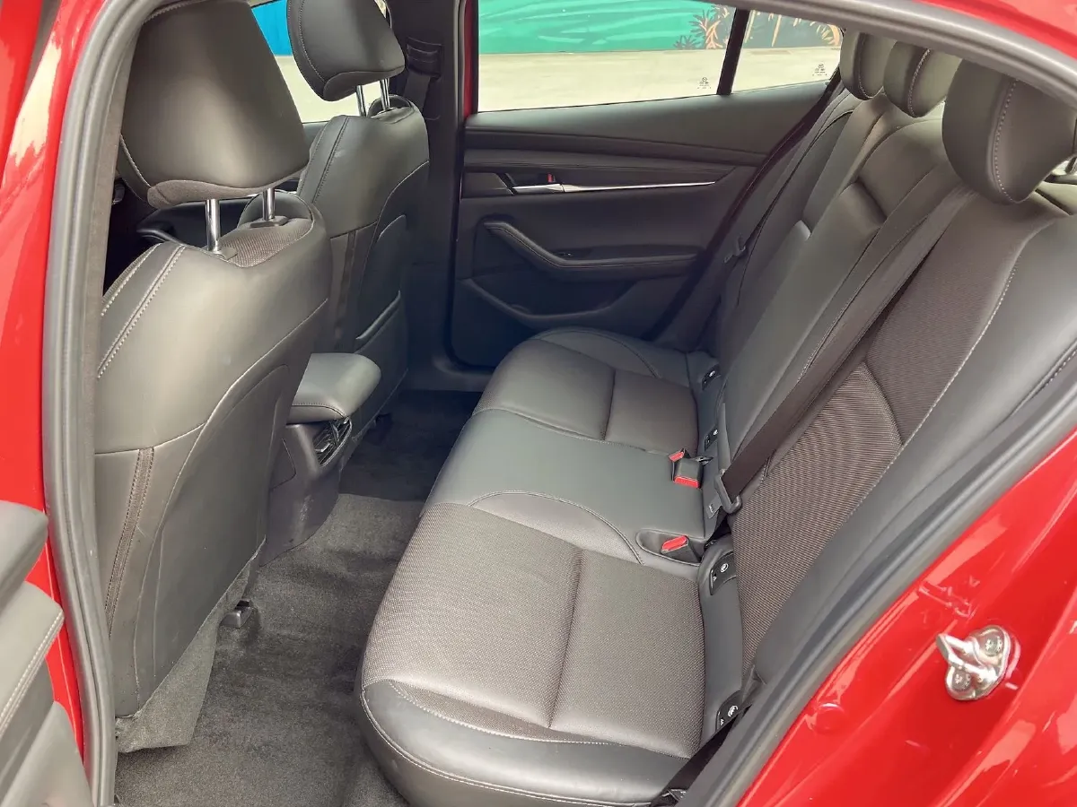 2021 Mazda 3 Axela 2.0L 158HP L4 6AT,autocango,china used car exporter,china ev exporter,chinese used car exporter,chinese used ev exporter