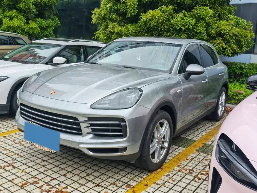 2021 Porsche Cayenne 2.0T 252HP L4 8AT PHEV 17.9KWH,autocango,china used car exporter,china ev exporter,chinese used car exporter,chinese used ev exporter