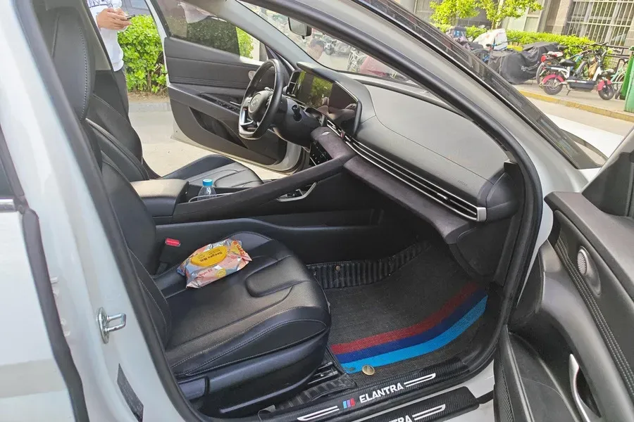 2021 Hyundai Elantra 1.5L 115HP L4 CVT,autocango,china used car exporter,china ev exporter,chinese used car exporter,chinese used ev exporter