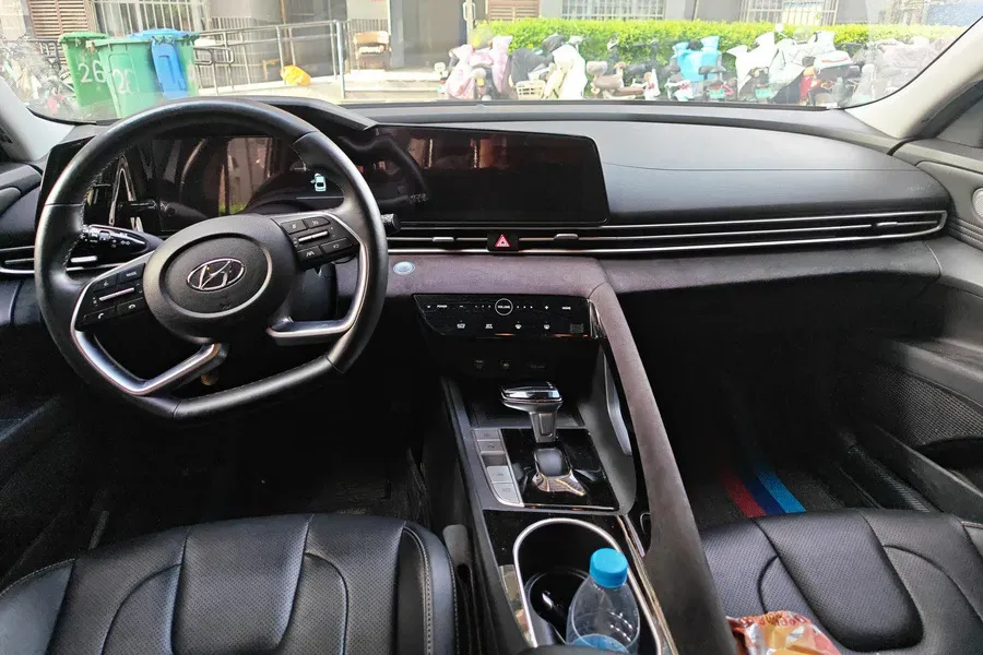 2021 Hyundai Elantra 1.5L 115HP L4 CVT,autocango,china used car exporter,china ev exporter,chinese used car exporter,chinese used ev exporter