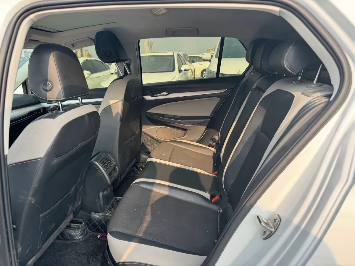 2021 Volkswagen Golf 1.4T 150HP L4 7DCT,autocango,china used car exporter,china ev exporter,chinese used car exporter,chinese used ev exporter