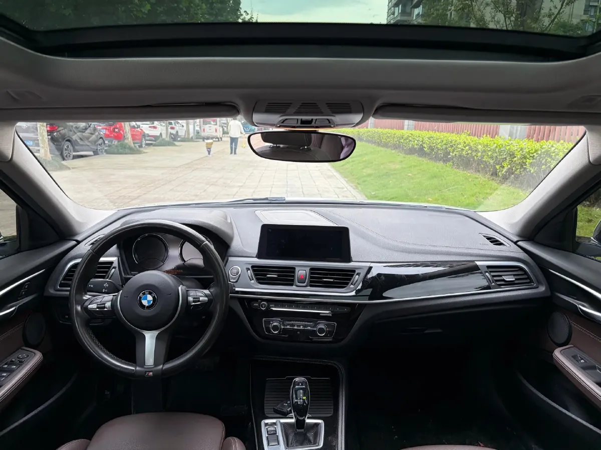 2020 BMW 1 Series 1.5T 140HP L3 7DCT,autocango,china used car exporter,china ev exporter,chinese used car exporter,chinese used ev exporter