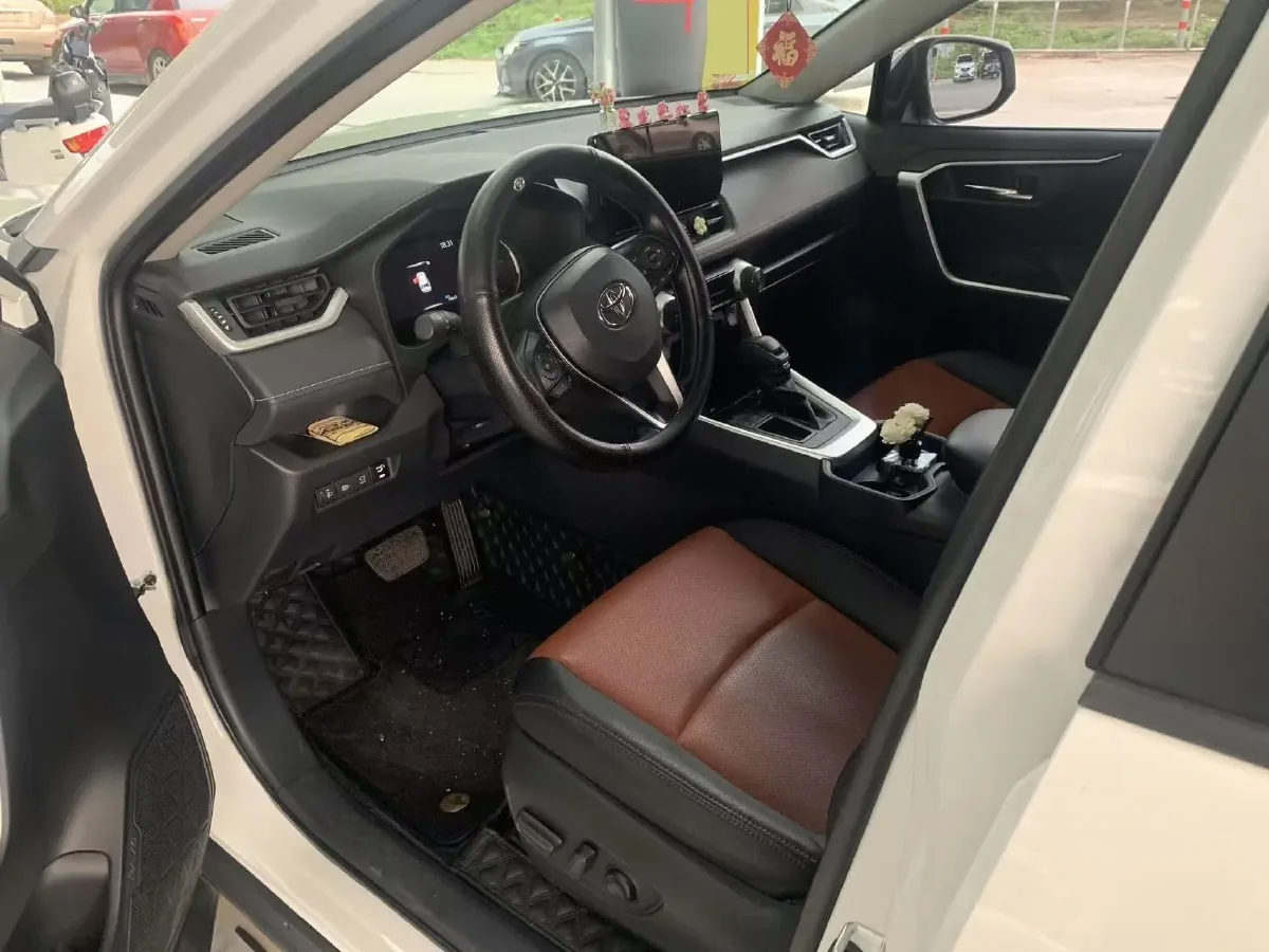 2024 Toyota RAV4 2.0L 171HP L4 CVT,autocango,china used car exporter,china ev exporter,chinese used car exporter,chinese used ev exporter