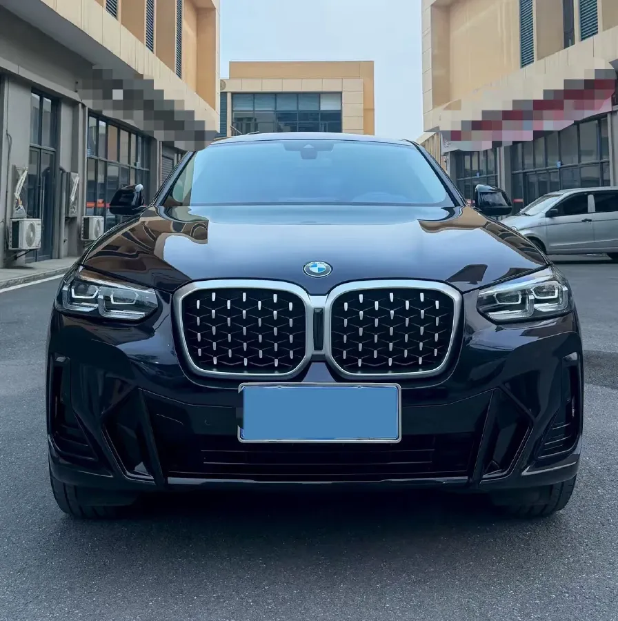 2022 BMW X4 2.0T 245HP L4 8AT,autocango,china used car exporter,china ev exporter,chinese used car exporter,chinese used ev exporter