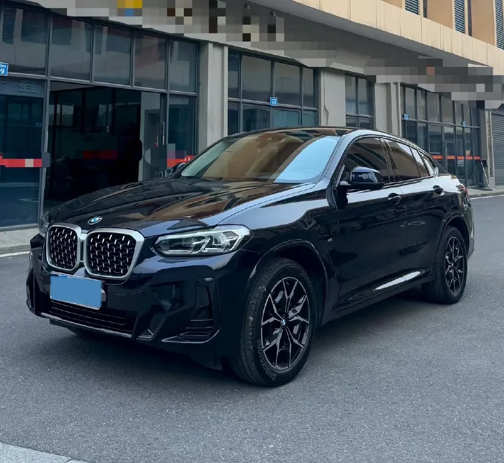 2022 BMW X4 2.0T 245HP L4 8AT,autocango,china used car exporter,china ev exporter,chinese used car exporter,chinese used ev exporter