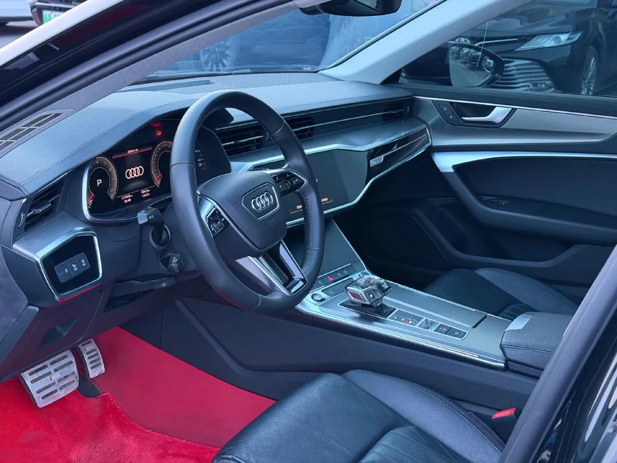 2021 Audi A6L 2.0T 224HP L4 7DCT,autocango,china used car exporter,china ev exporter,chinese used car exporter,chinese used ev exporter