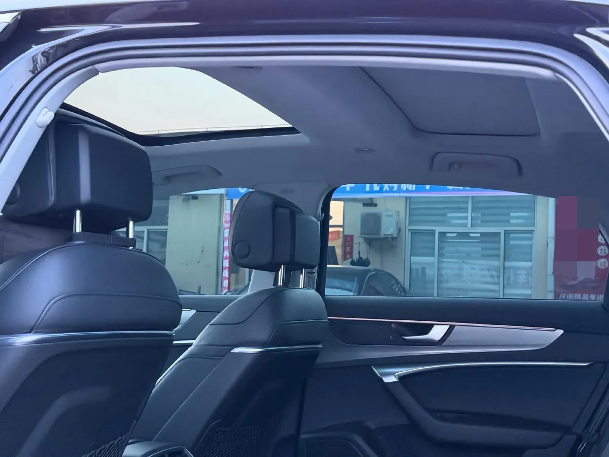 2021 Audi A6L 2.0T 224HP L4 7DCT,autocango,china used car exporter,china ev exporter,chinese used car exporter,chinese used ev exporter