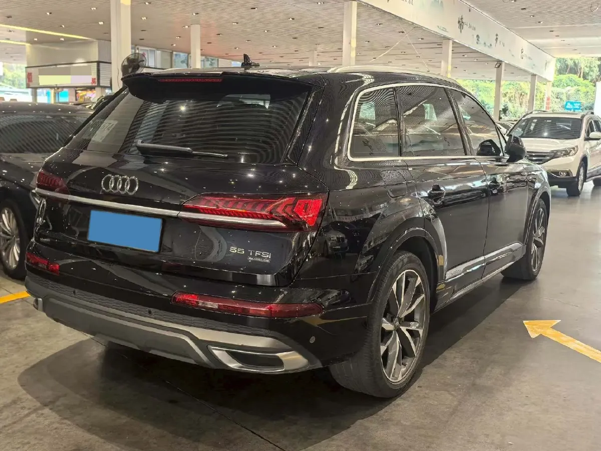 2021 Audi Q7 3.0T 340HP V6 8AT,autocango,china used car exporter,china ev exporter,chinese used car exporter,chinese used ev exporter