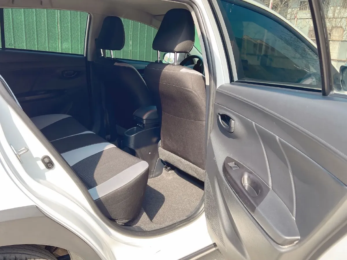 2022 Toyota Yaris L 1.5L 112HP L4 CVT,autocango,china used car exporter,china ev exporter,chinese used car exporter,chinese used ev exporter