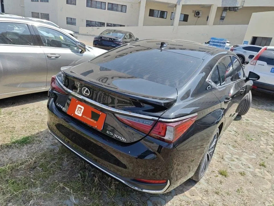 2022 Lexus ES 2.5L 178HP L4 E-CVT Hybrid,autocango,china used car exporter,china ev exporter,chinese used car exporter,chinese used ev exporter