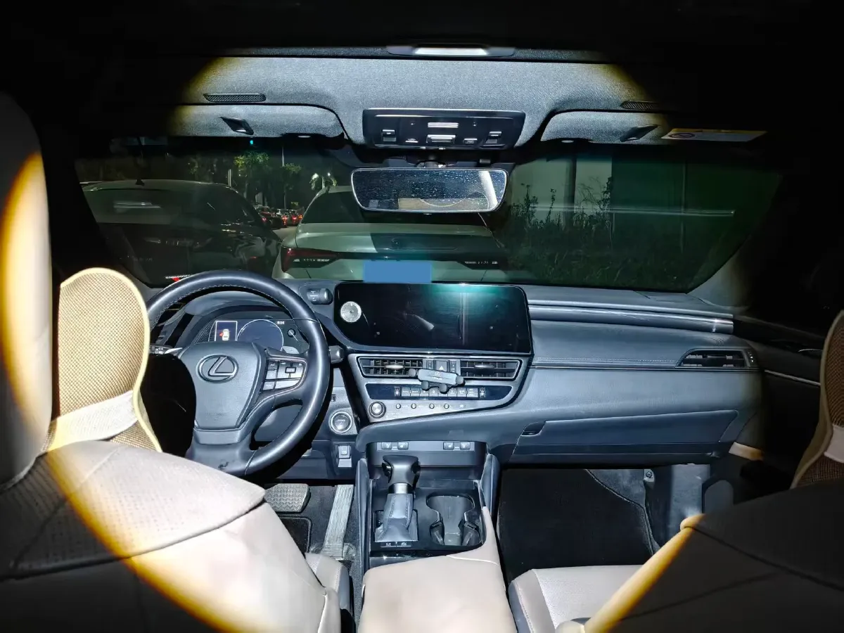 2022 Lexus ES 2.5L 178HP L4 E-CVT Hybrid,autocango,china used car exporter,china ev exporter,chinese used car exporter,chinese used ev exporter