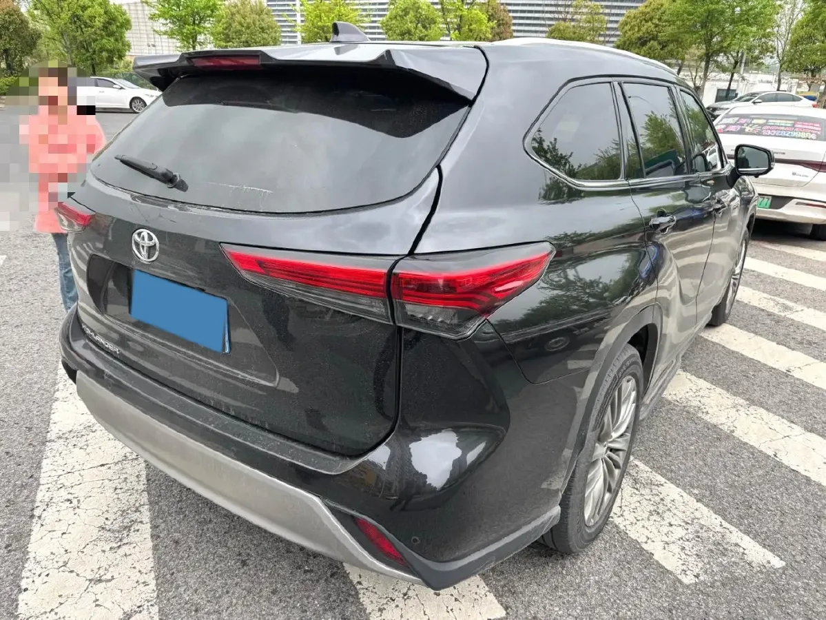2022 Toyota Highlander 2.0T 248HP L4 8AT,autocango,china used car exporter,china ev exporter,chinese used car exporter,chinese used ev exporter