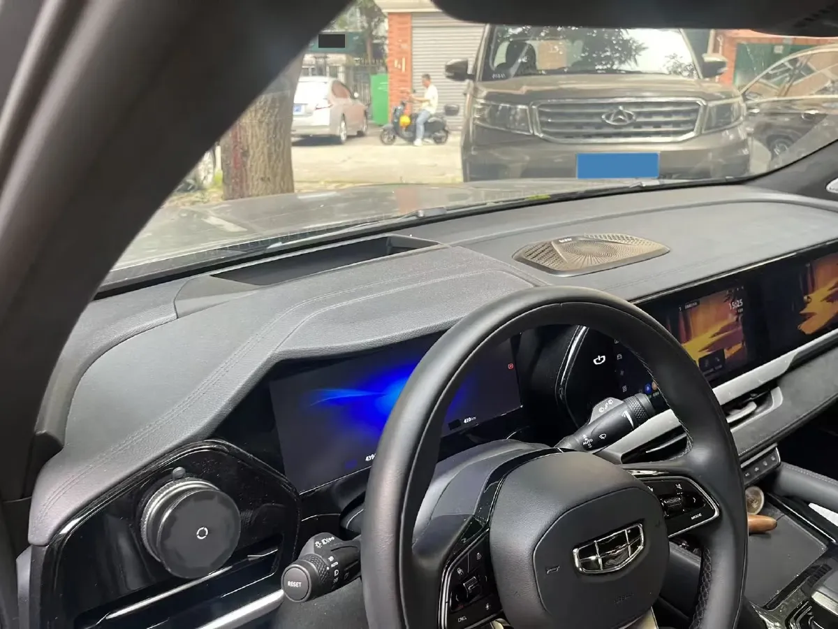 2024 Geely Monjaro 2.0T 238HP L4 8AT,autocango,china used car exporter,china ev exporter,chinese used car exporter,chinese used ev exporter