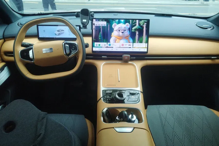 2025 BYD Sea Lion 05 DM-i 1.5L 101HP L4 E-CVT PHEV 18.3KWH,autocango,china used car exporter,china ev exporter,chinese used car exporter,chinese used ev exporter