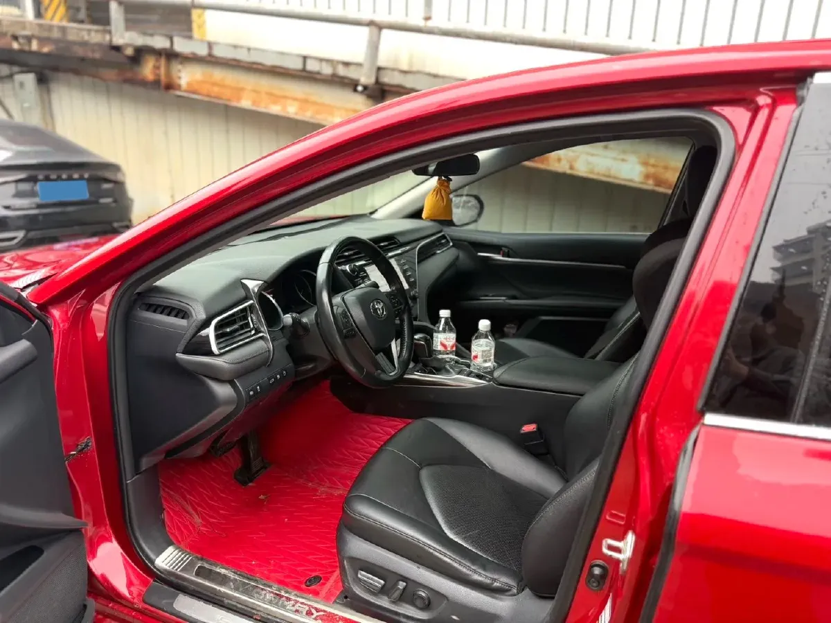 2018 Toyota Camry 2.5L 209HP L4 8AT,autocango,china used car exporter,china ev exporter,chinese used car exporter,chinese used ev exporter