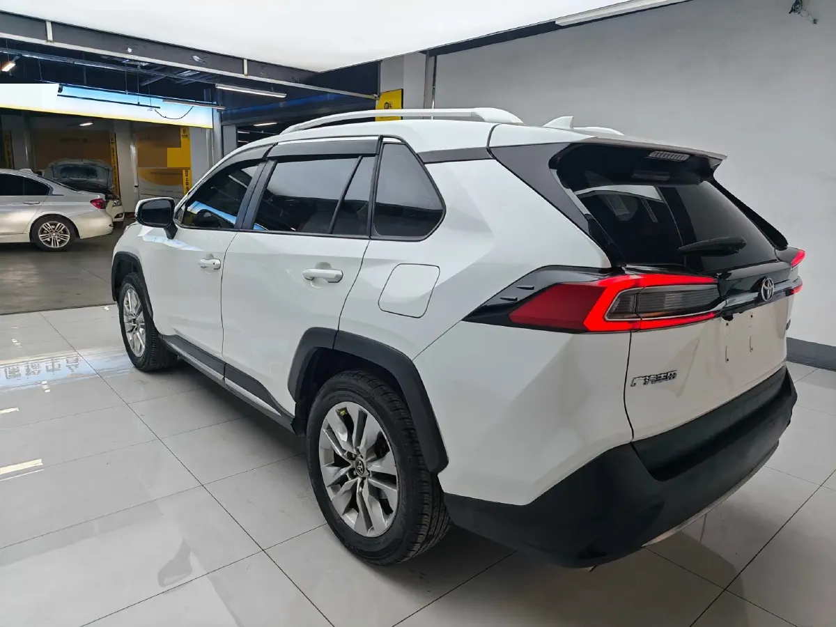 2023 Toyota Wildlander 2.0L 171HP L4 CVT,autocango,china used car exporter,china ev exporter,chinese used car exporter,chinese used ev exporter