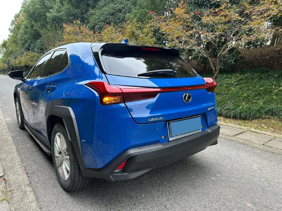 2020 Lexus UX 2.0L 146HP L4 E-CVT Hybrid,autocango,china used car exporter,china ev exporter,chinese used car exporter,chinese used ev exporter
