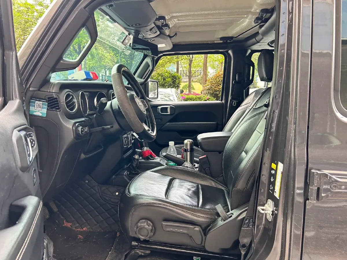 2019 Jeep Wrangler 2.0T 266HP L4 8AT,autocango,china used car exporter,china ev exporter,chinese used car exporter,chinese used ev exporter