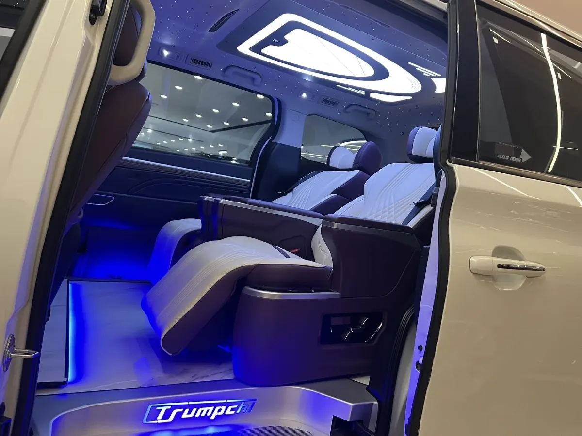 2023 GAC Trumpchi M8 2.0T 252HP L4 8AT,autocango,china used car exporter,china ev exporter,chinese used car exporter,chinese used ev exporter