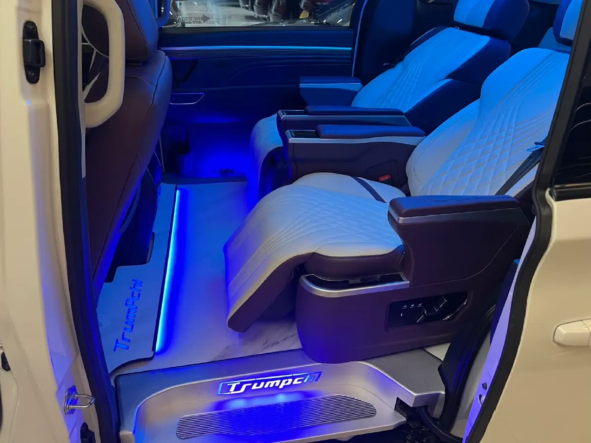 2023 GAC Trumpchi M8 2.0T 252HP L4 8AT,autocango,china used car exporter,china ev exporter,chinese used car exporter,chinese used ev exporter