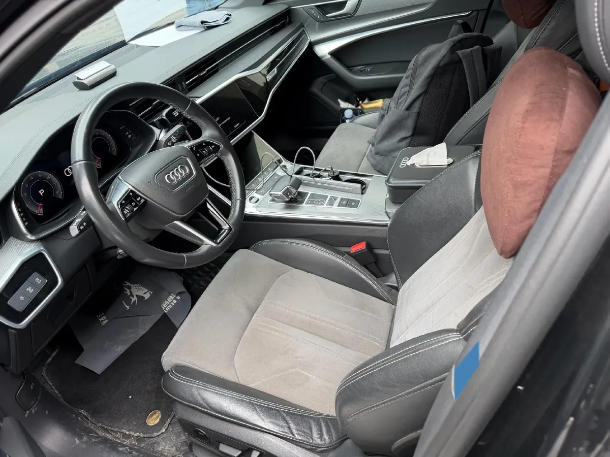 2022 Audi A6L 2.0T 224HP L4 7DCT,autocango,china used car exporter,china ev exporter,chinese used car exporter,chinese used ev exporter