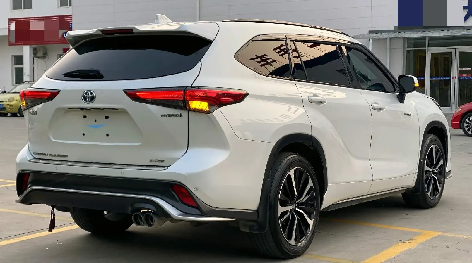 2022 Toyota Crown Kluger 2.5L 192HP L4 E-CVT Hybrid,autocango,china used car exporter,china ev exporter,chinese used car exporter,chinese used ev exporter